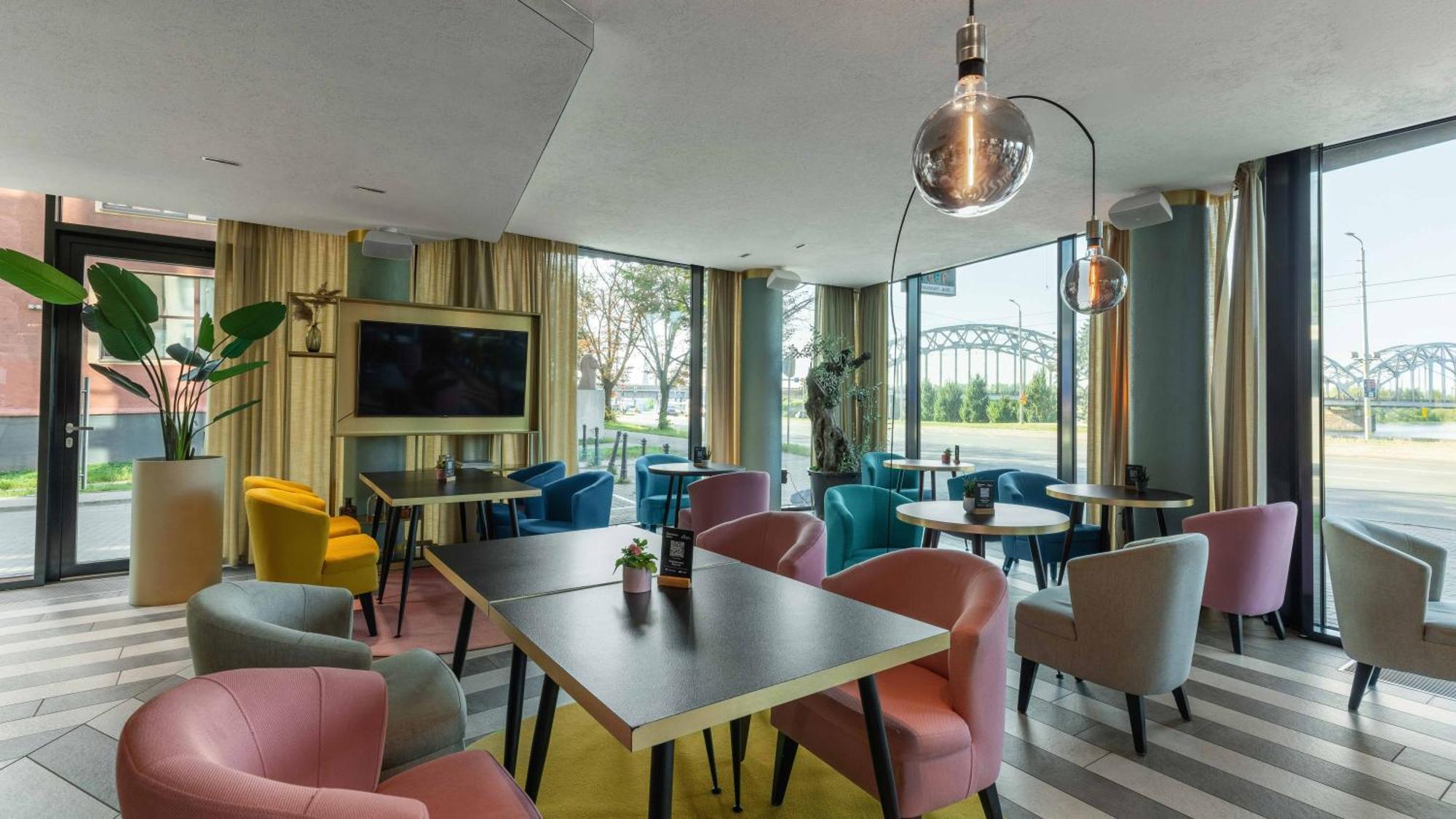 Wellton Riverside Spa Hotel Riga Ngoại thất bức ảnh